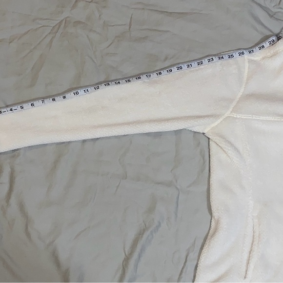 Patagonia ReTool Snap Neck Pullover in Cream and Off White - Picture 7 of 8